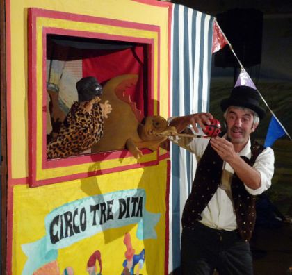Il circo tre dita Il circo tre dita