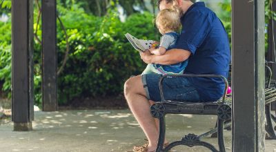 Papà e bambino, lettura Papà e bambino, lettura